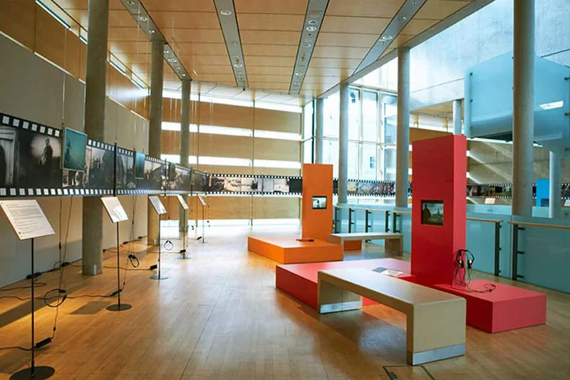 Temporary film exhibition with our Custom Screen monitors