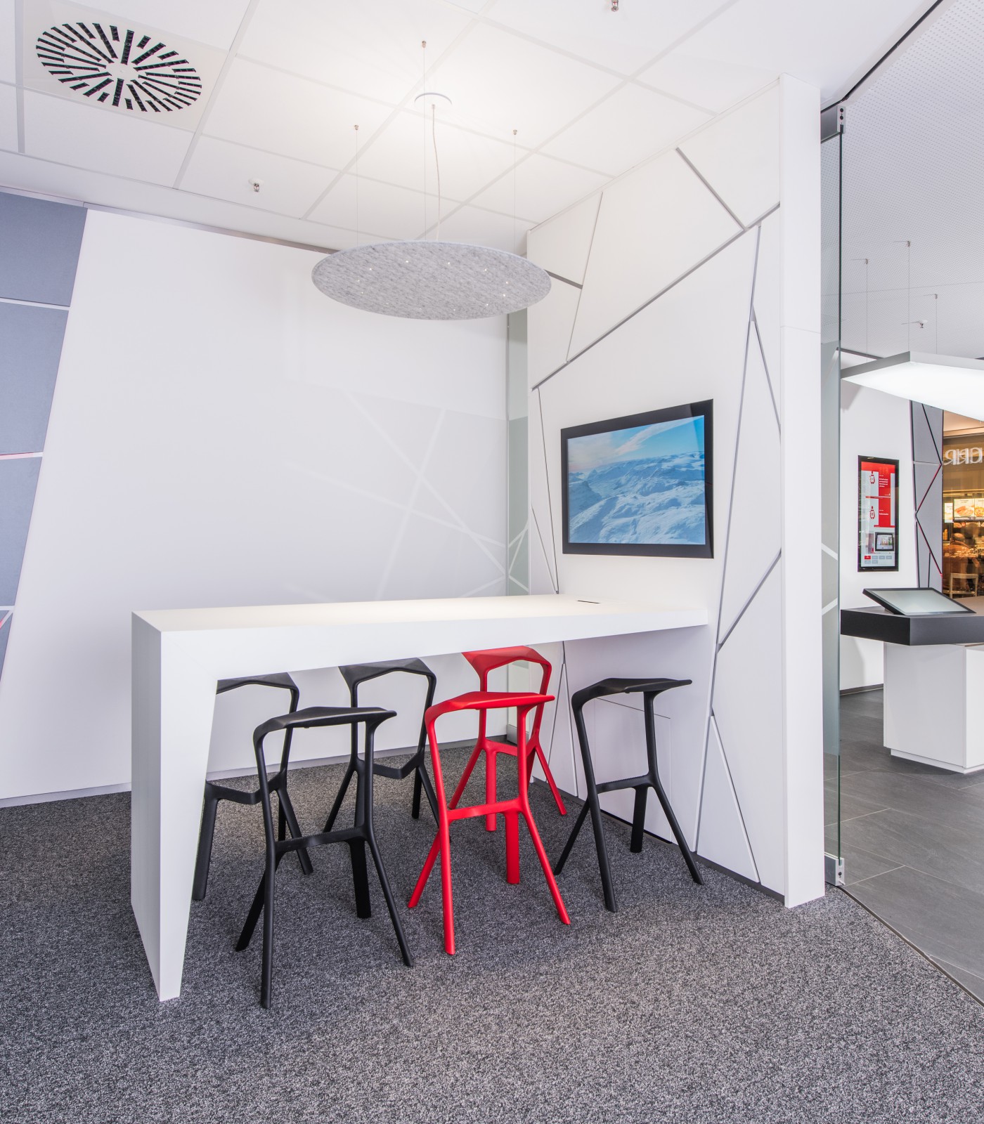 Consulting area in bar style with our built-in monitor