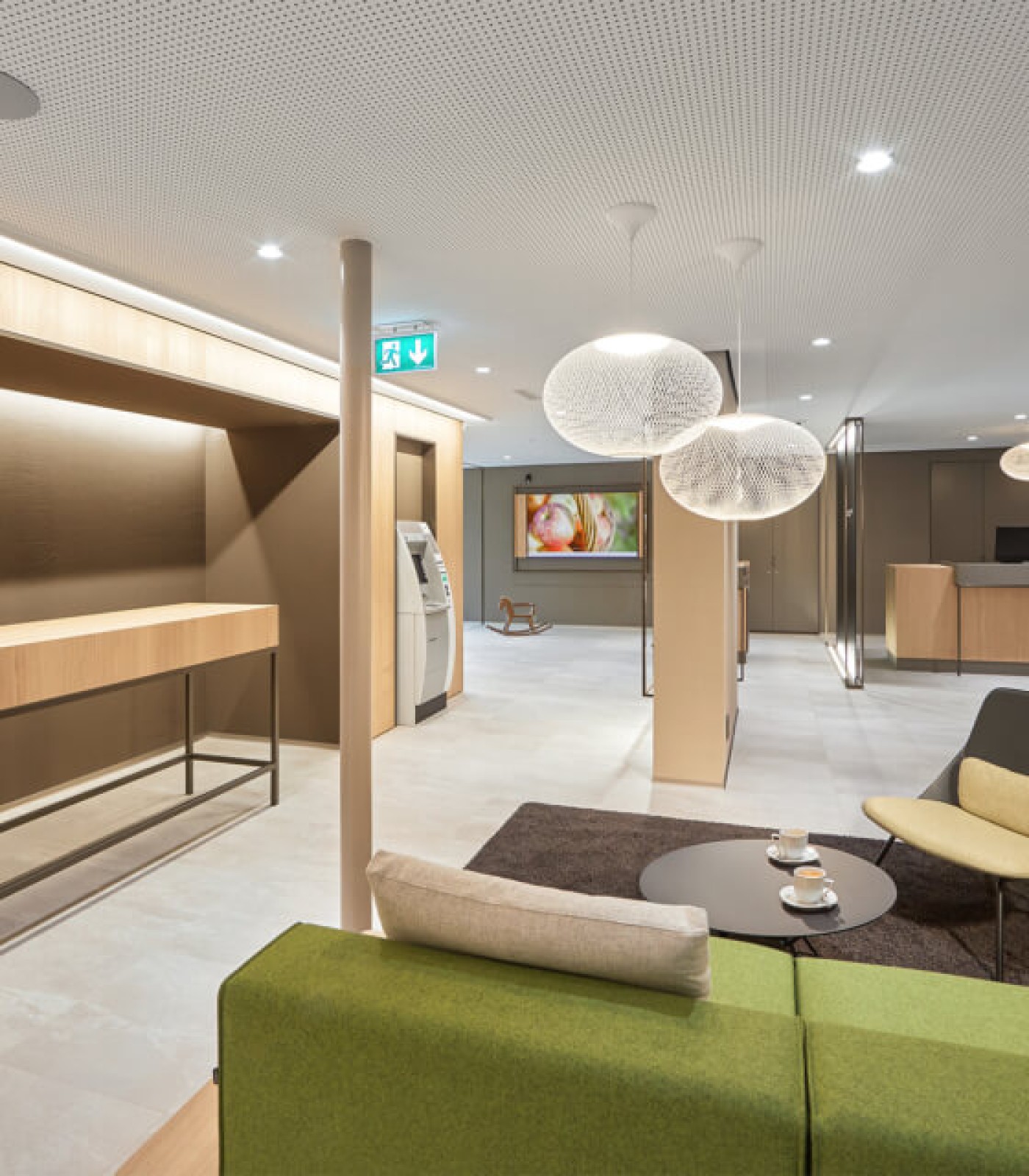 Information is everything. Monitor solutions from Novis with that certain something